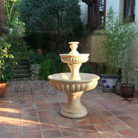 Homestay Fuente Alta *